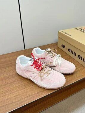 💯Authentic New Balance X Miu Miu 530 Sneakers